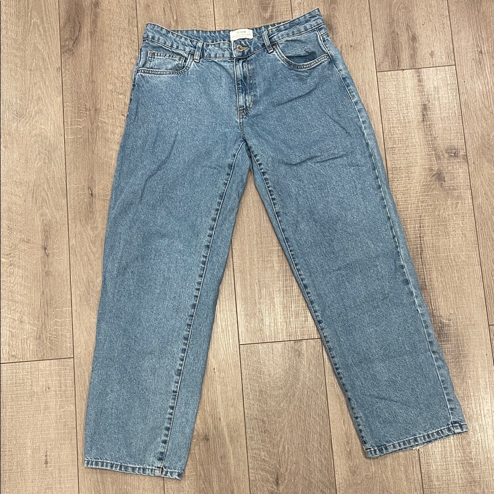 Cotton On Straight Leg Jeans in Light Blue Wash